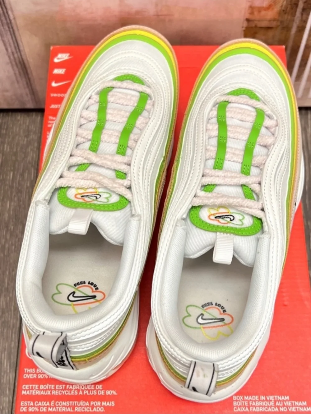 NIKE AIR MAX 97S 'FEEL LOVE' WOMEN US SIZE 6 SUPEE MINT COND BARELY WORE - Picture 5 of 5